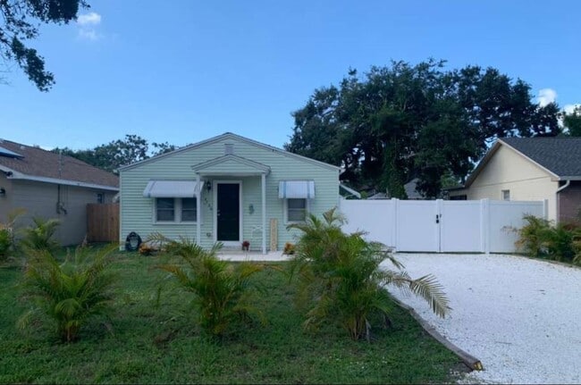 property at 5706 18th Ave S