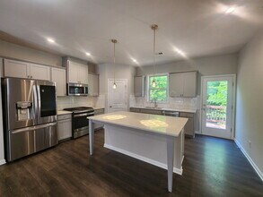 6472 Brookside Blvd in Mableton, GA - Building Photo - Building Photo