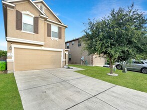 8018 Assumption Dr in San Antonio, TX - Building Photo - Building Photo