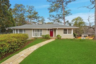 1846 Fernwood Rd NW in Atlanta, GA - Building Photo