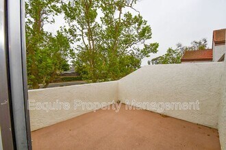 1115 Mission Verde Dr in Camarillo, CA - Building Photo - Building Photo