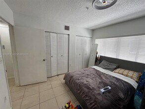 171 Riviera Cir in Weston, FL - Building Photo - Building Photo