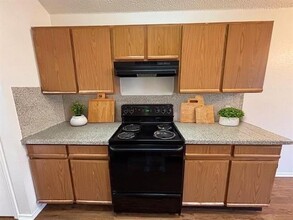 816 Wilmor Ct in Arlington, TX - Building Photo - Building Photo