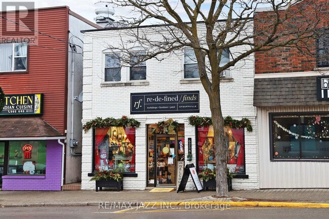 6258 Main St in Whitchurch-Stouffville, ON - Building Photo - Building Photo