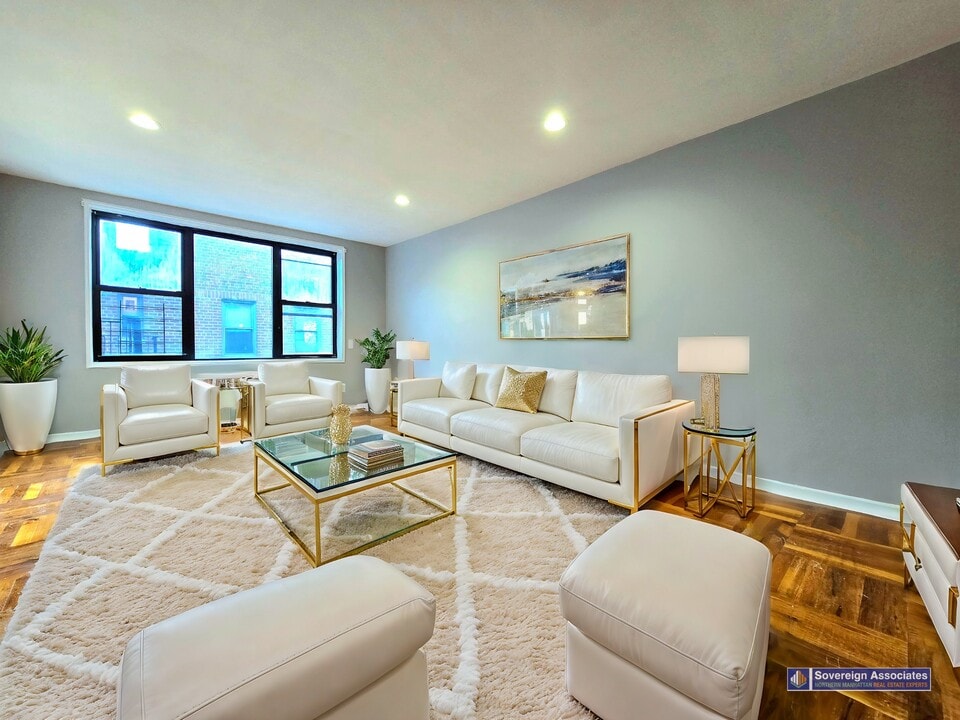 525-527 Riverdale Ave-Unit -7L in Yonkers, NY - Building Photo