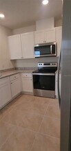 565 Park Pl Blvd in Davenport, FL - Building Photo - Building Photo