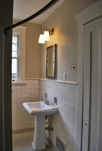 933 Marion Ave, Unit 2 in Cincinnati, OH - Building Photo - Building Photo