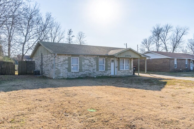 3704 Terry St in Van Buren, AR - Building Photo - Building Photo