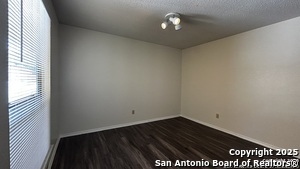 6530 Forest Village in San Antonio, TX - Building Photo - Building Photo