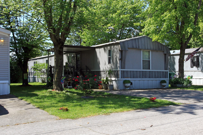 Scenic Acres Mobile Home Park in Louisville, KY - Building Photo - Building Photo