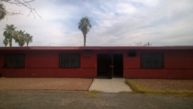 2208 Sunrise Ave in Las Vegas, NV - Building Photo - Building Photo