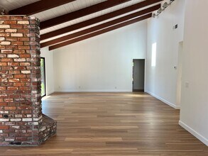 5020 Walnut Park Dr in Santa Barbara, CA - Building Photo - Building Photo