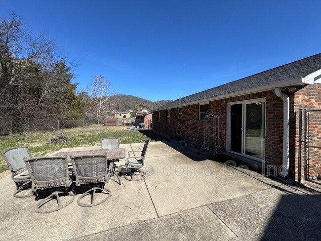 544 Phipps Dr in Nashville, TN - Building Photo - Building Photo