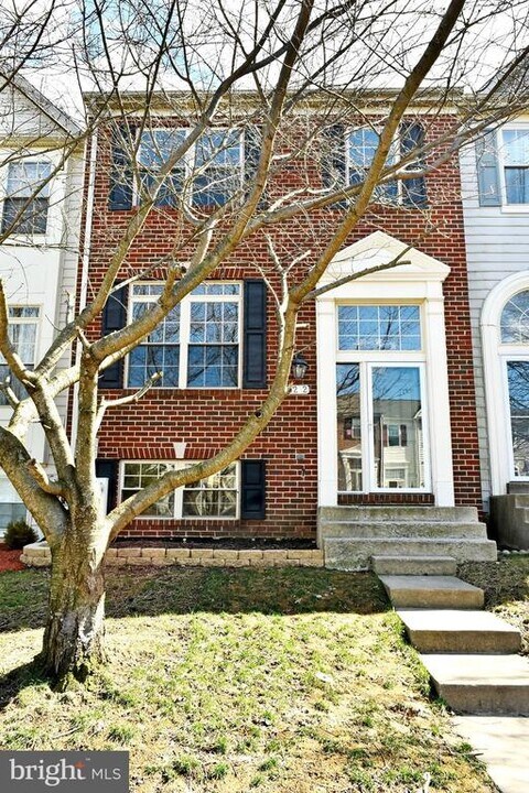7232 Calm Sunset in Columbia, MD - Building Photo
