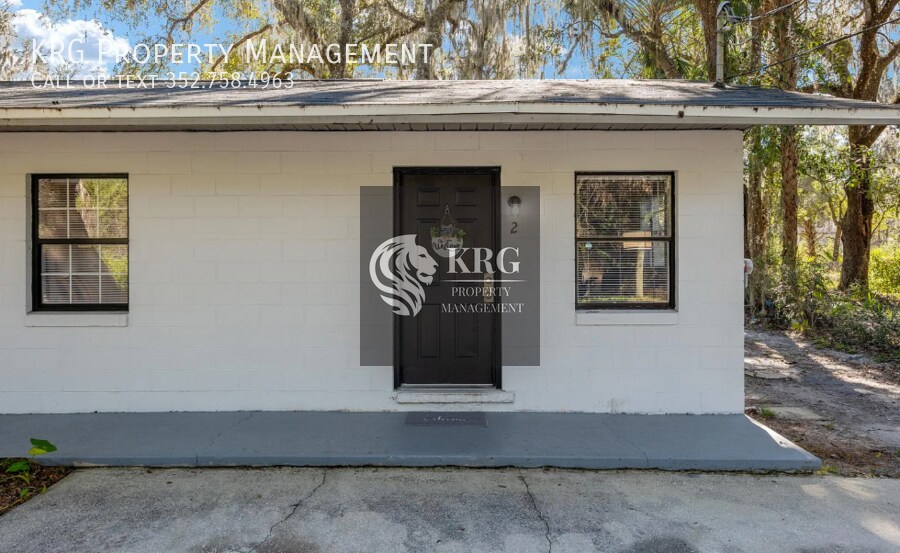 5600 NE 32nd St in Silver Springs, FL - Building Photo