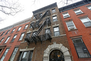 374 State St in Brooklyn, NY - Foto de edificio - Building Photo