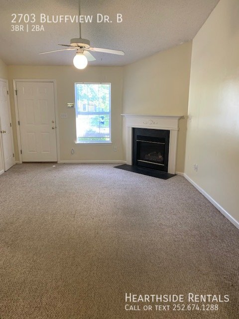 2703 Bluff View Dr in Greenville, NC - Building Photo - Building Photo