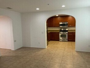 194 Paseo Bravo in Palm Desert, CA - Building Photo - Building Photo