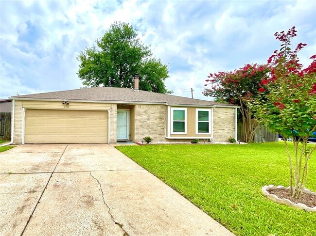 1102 Beecroft Dr in Sugar Land, TX - Building Photo - Building Photo