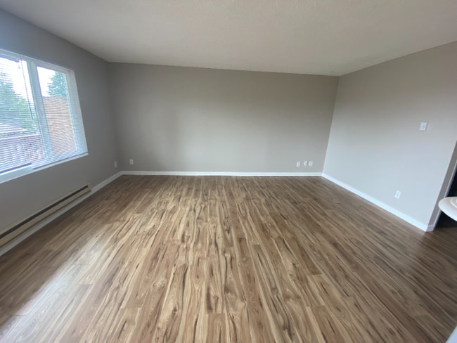 308 Summit Ave N in Kent, WA - Building Photo - Building Photo