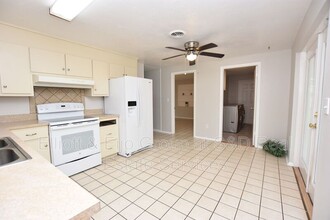 1424 Phyllis St in Lakeland, FL - Building Photo - Building Photo