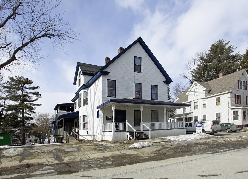 14 Burleigh St in Waterville, ME - Foto de edificio