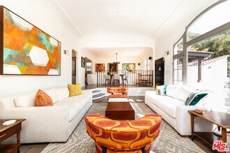 1761 N Orange Grove Ave in Los Angeles, CA - Building Photo - Building Photo