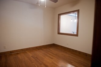 515 W McDaniel St in Springfield, MO - Building Photo - Building Photo