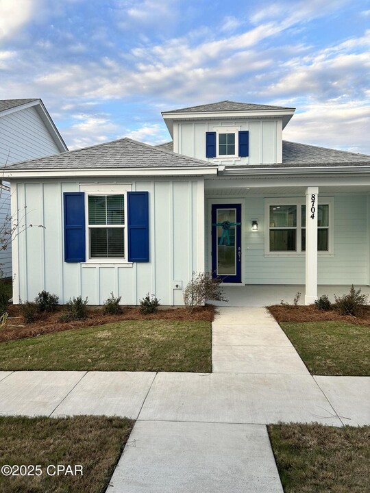 8704 Pencil Thin Ave in Panama City Beach, FL - Building Photo