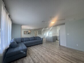 208 Myrtle Ave in Nokomis, FL - Building Photo - Building Photo