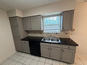 4830 Lovers Ln in Wichita Falls, TX - Building Photo - Building Photo