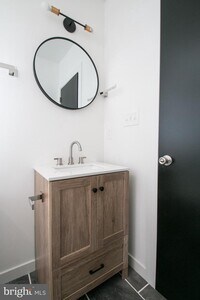 21 Farson St photo'