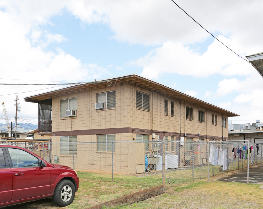 94-975 Awanei St in Waipahu, HI - Building Photo