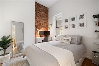 209 W Newton St, Unit 3 in Boston, MA - Foto de edificio - Building Photo