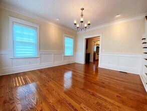 67 Oak St in Wellesley, MA - Building Photo - Building Photo