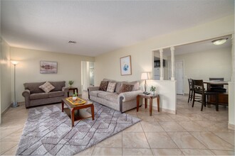 26 Diamond Cir in Las Vegas, NV - Building Photo - Building Photo