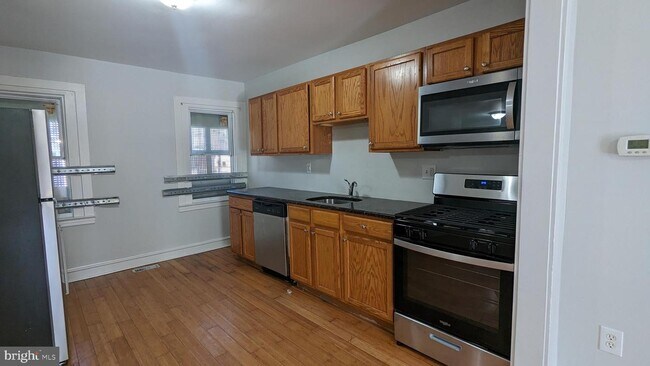 309 Berkley St photo'