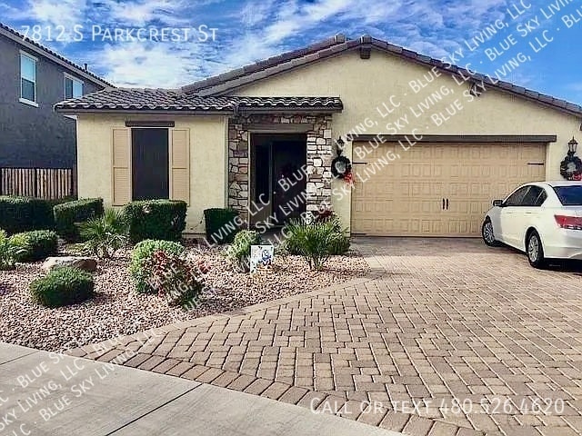 property at 7812 S Parkcrest St