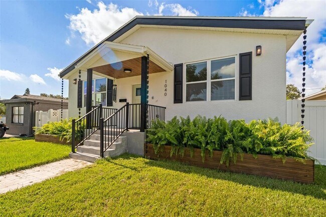 property at 1040 48th Ave N