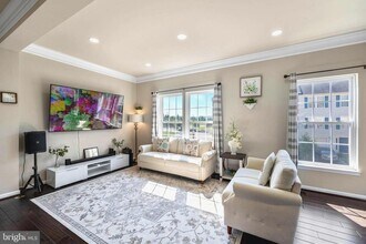 25427 Elm Terrace in Aldie, VA - Building Photo - Building Photo