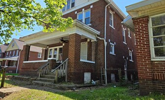 533 Fairwood Ave in Columbus, OH - Building Photo