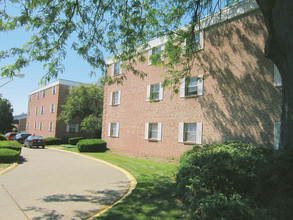 Worthington Terrace in Columbus, OH - Foto de edificio - Building Photo