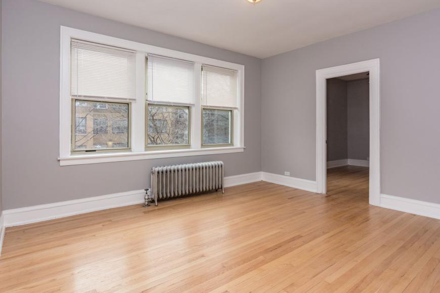 7620 S Phillips Ave in Chicago, IL - Building Photo