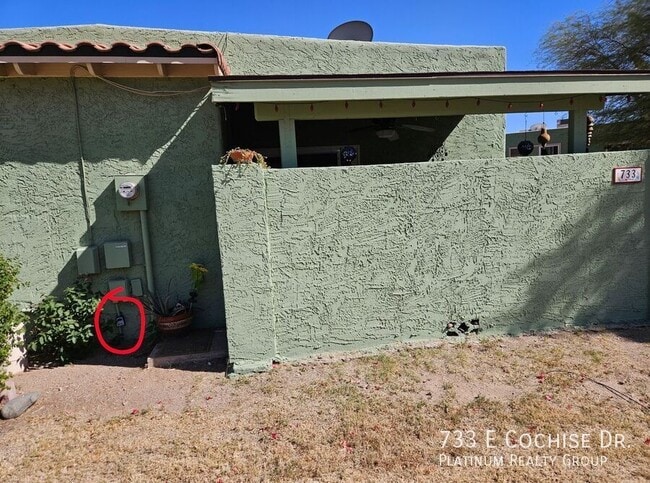 property at 733 E Cochise Dr