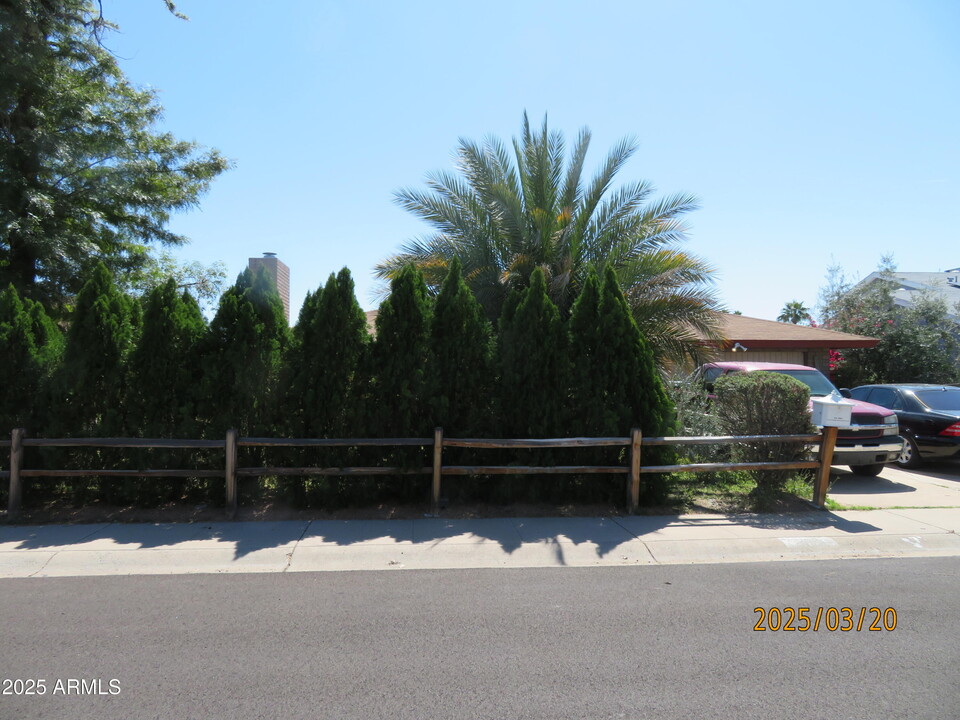2383 W Le Marche Ave in Phoenix, AZ - Building Photo