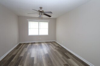 111 Fairway Dr in Valdosta, GA - Building Photo - Building Photo
