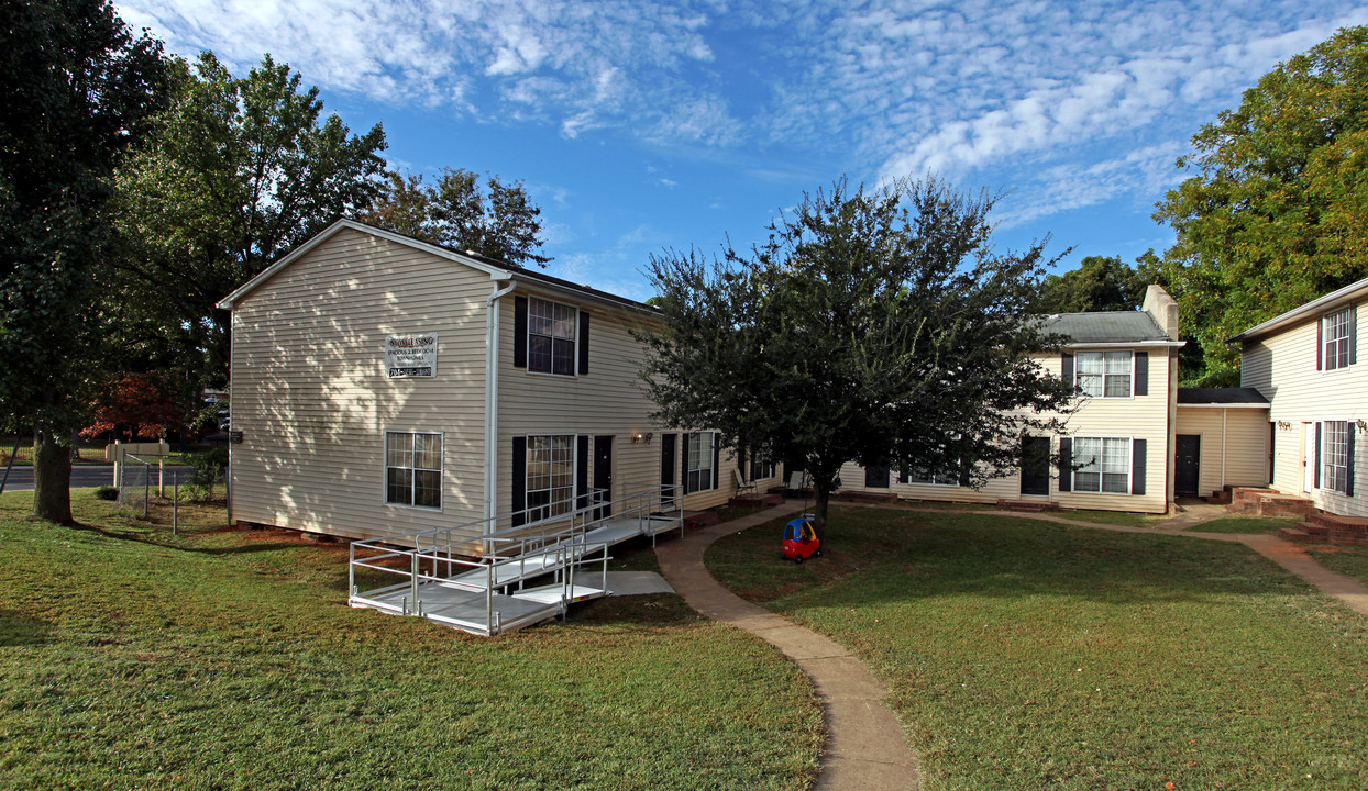 Westhaven Apartments in Charlotte, NC - Foto de edificio