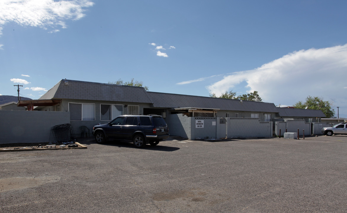 14 Unit in Henderson, NV - Building Photo