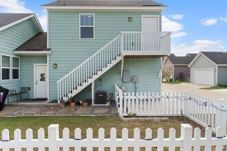 1600 Arbor Knot Dr in Kyle, TX - Building Photo - Building Photo