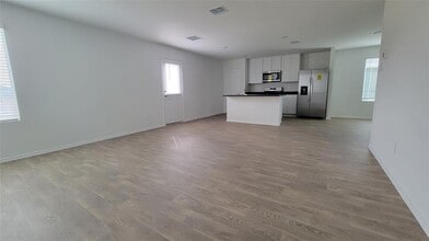 156 Bull Lake Cir in Buda, TX - Building Photo - Building Photo